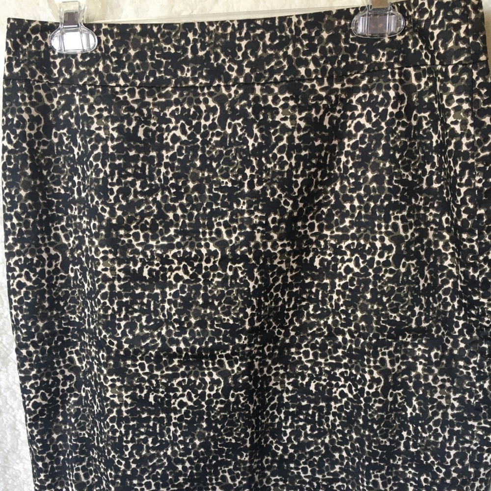 3/$30 Love this skirt..and you will too!